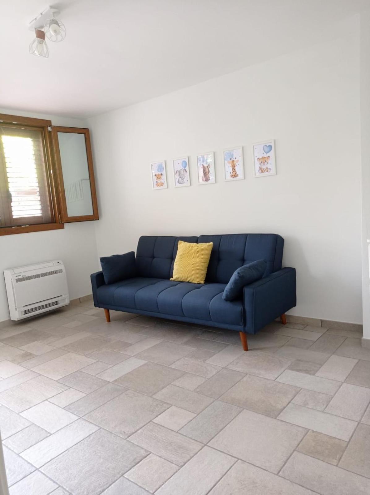 Apartamento A Casa Di Ty Caserta Exterior foto